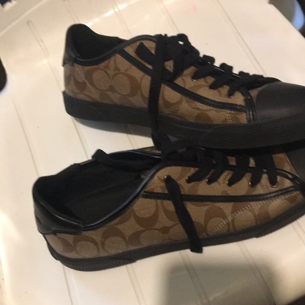 COPY - Men’s Low top Coach Shoes - Picture 4 of 4